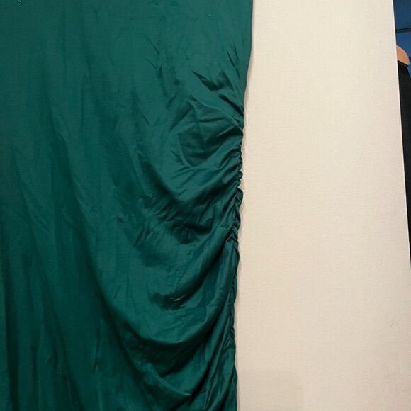 Green Stretchy Dress with Cinches Sides - Unbranded Size Large - Picture 5 of 13